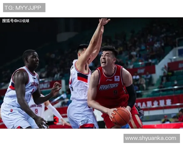 重庆篮球队状态对比深度解析球队表现与未来走势分析 重庆篮球队状态对比深度解析球队表现与未来走势分析